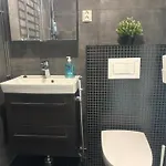Апартаменты Modern Flat Your Parking Space And Metro Nearby Хельсинки