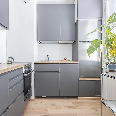 Modern Studio, Private Free Parking ,near Metro Helsinki